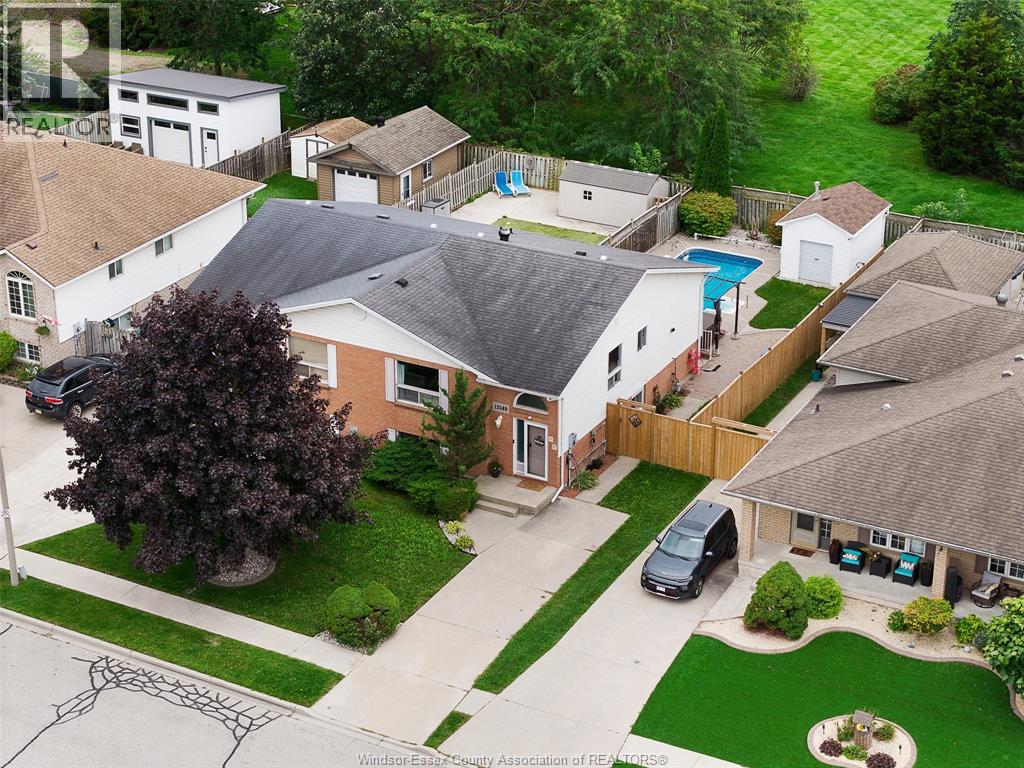12589 HORWOOD CRESCENT - 35