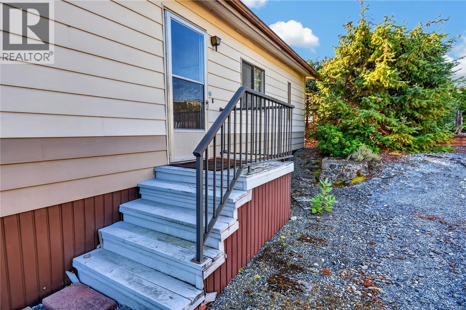 #110 6325 Metral Dr - Image 23