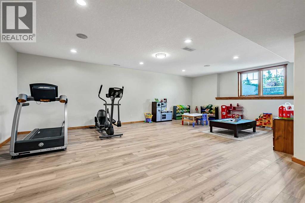 258104 48 Street W - Image 31