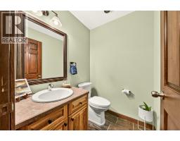 1322 11th Avenue, Fernie, BC V0B1M0 Photo 31