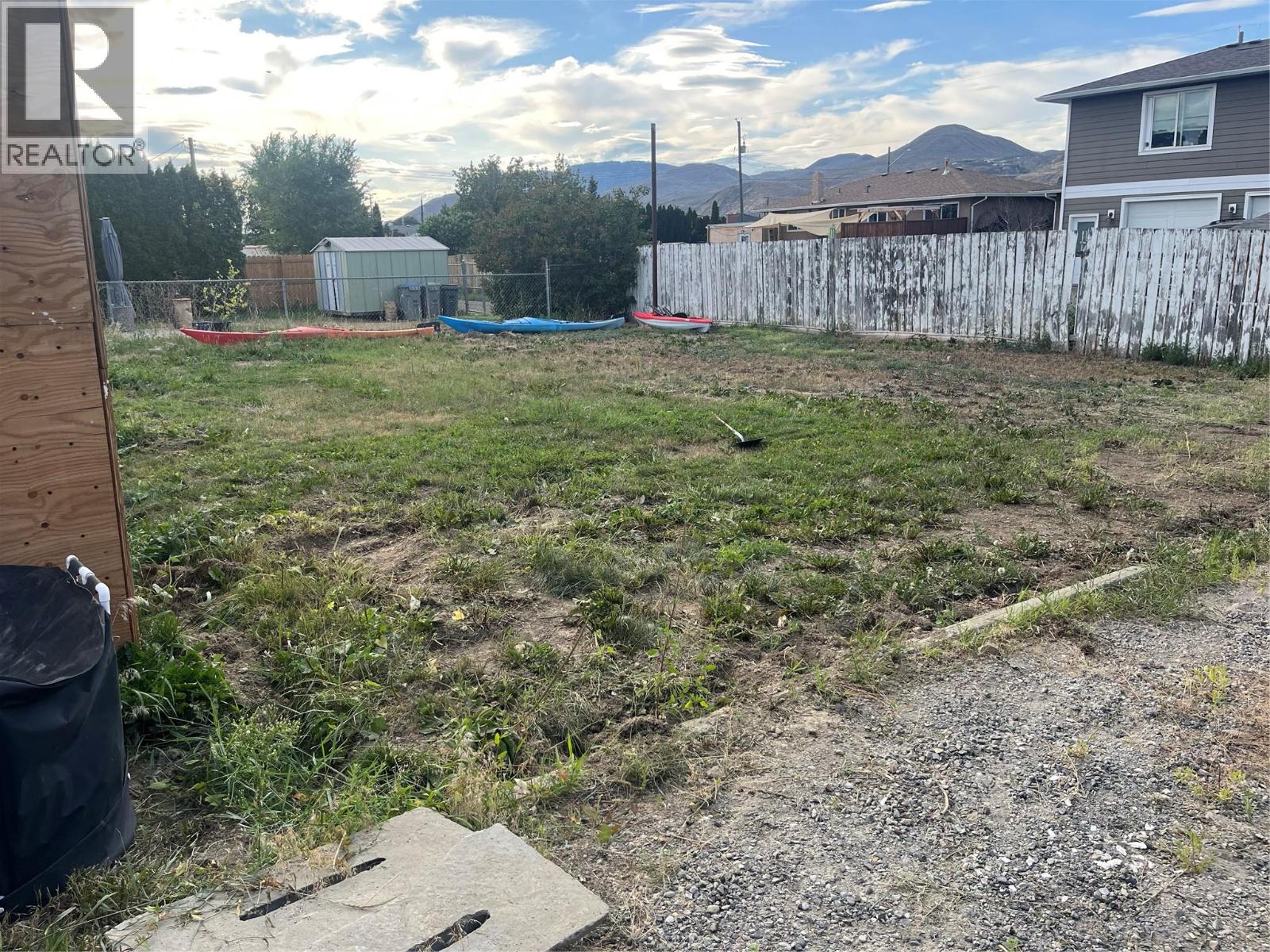 872 SELKIRK Avenue - Image 23