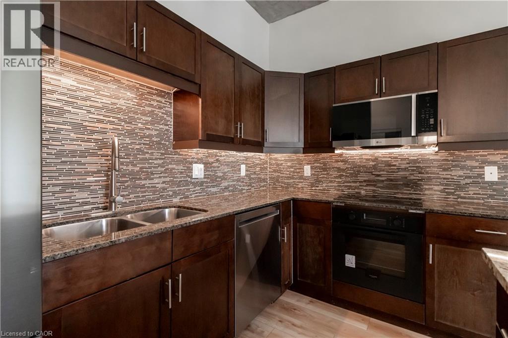 #306 36 REGINA Street North, Waterloo, Ontario, N2J3A2, Waterloo, Ontario — photo 5 of 5