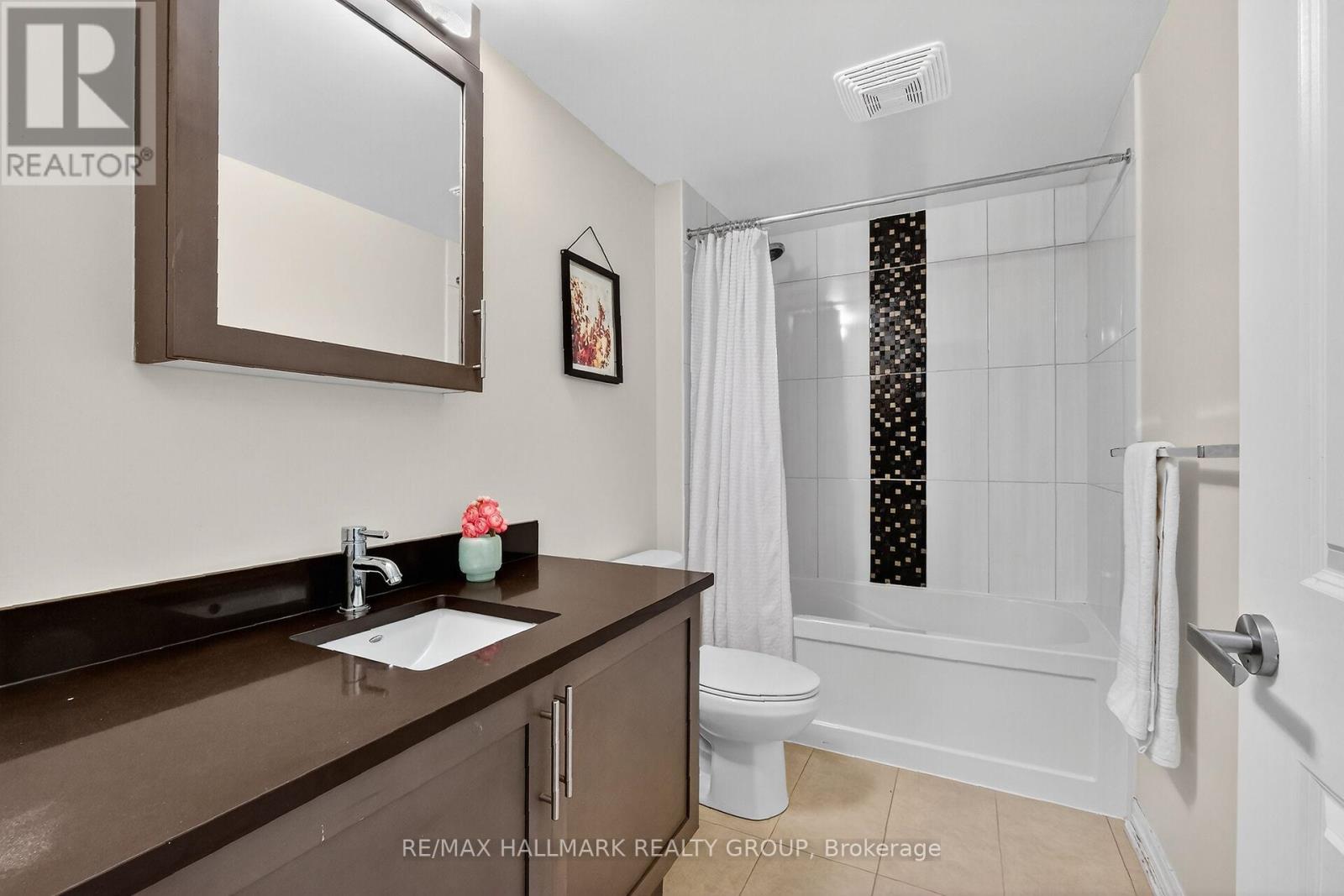 206 - 242 RIDEAU STREET, Ottawa — photo 9