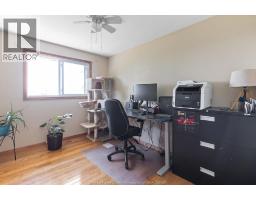 Living room - 1308 County Rd 27, Lakeshore, ON N0R1A0 Photo 15