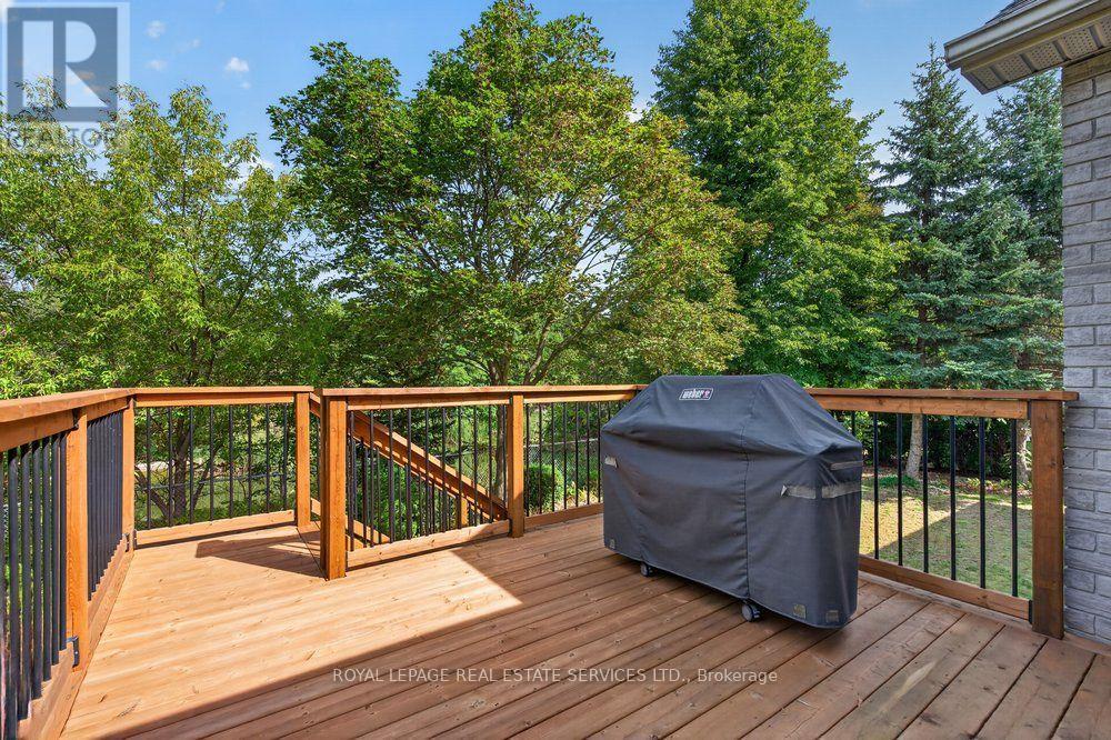 36 WORTHINGTON DRIVE - 41