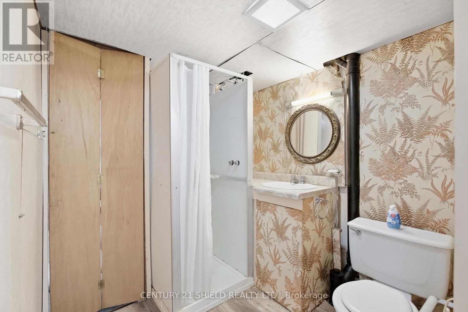 1303 LASCELLE AVENUE - Image 35