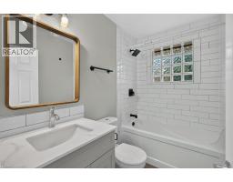 40 Clarendon Avenue, Hamilton, ON L9A3A1 Photo 27