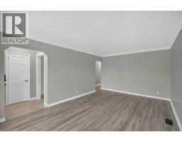 Bedroom - 40 Clarendon Avenue, Hamilton, ON L9A3A1 Photo 8