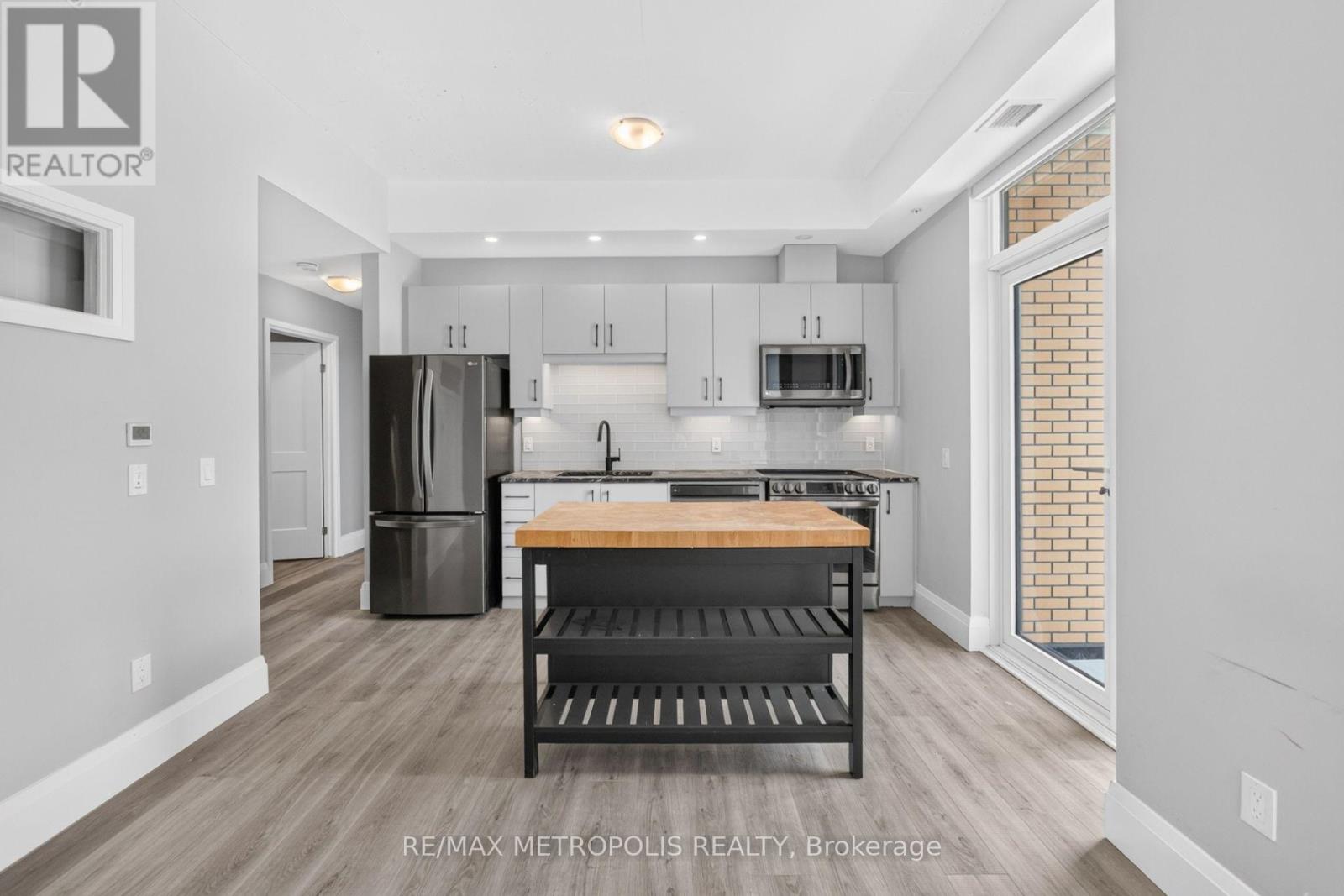 108 Garment Street — photo 20