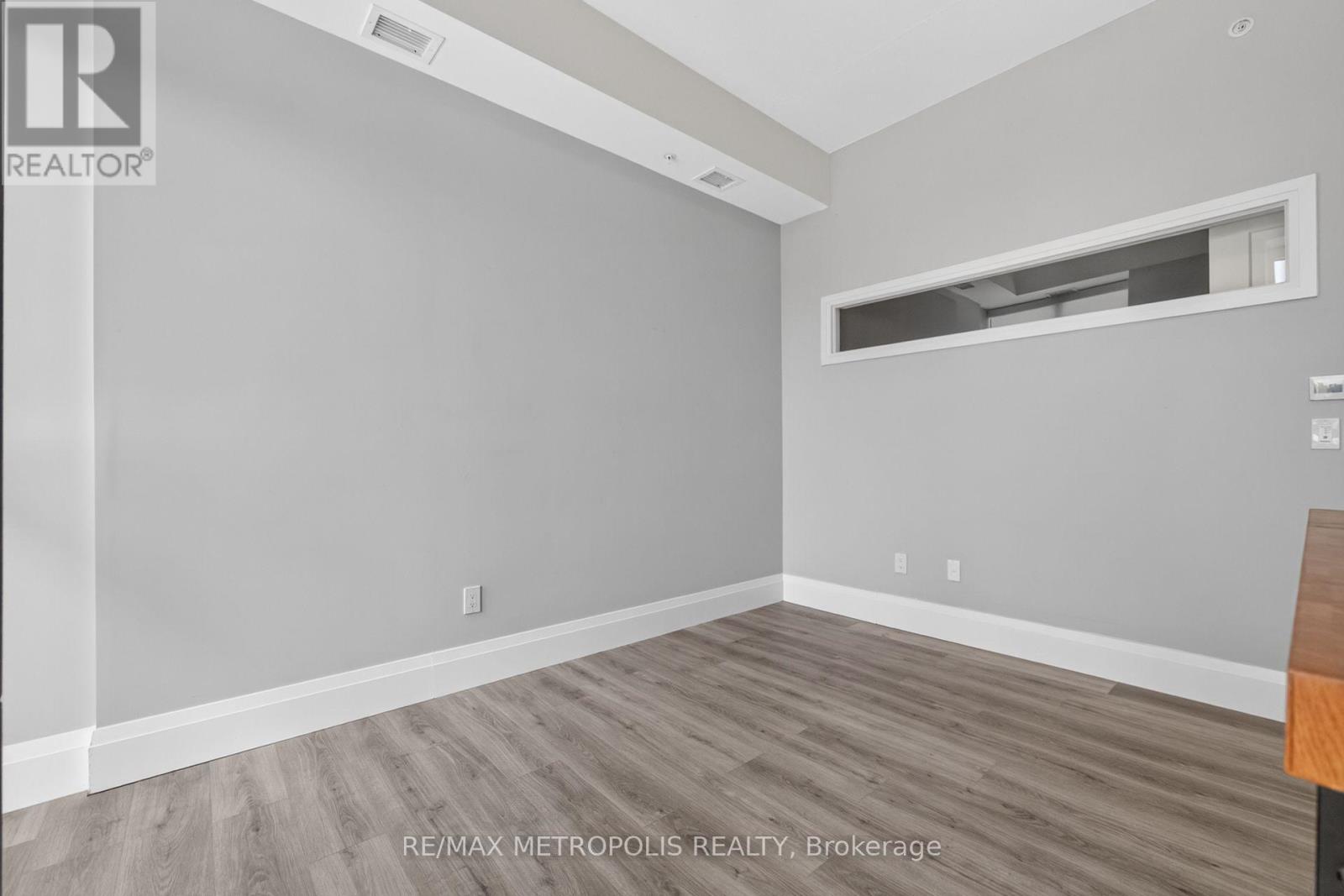 108 Garment Street — photo 17