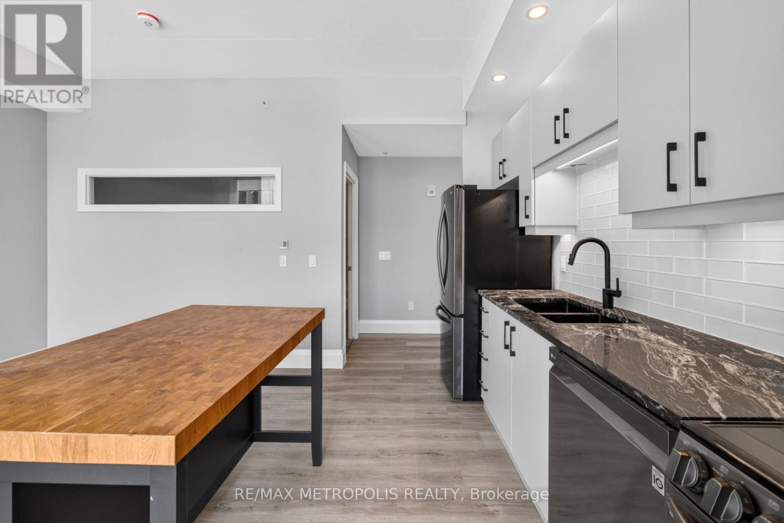 108 Garment Street — photo 24