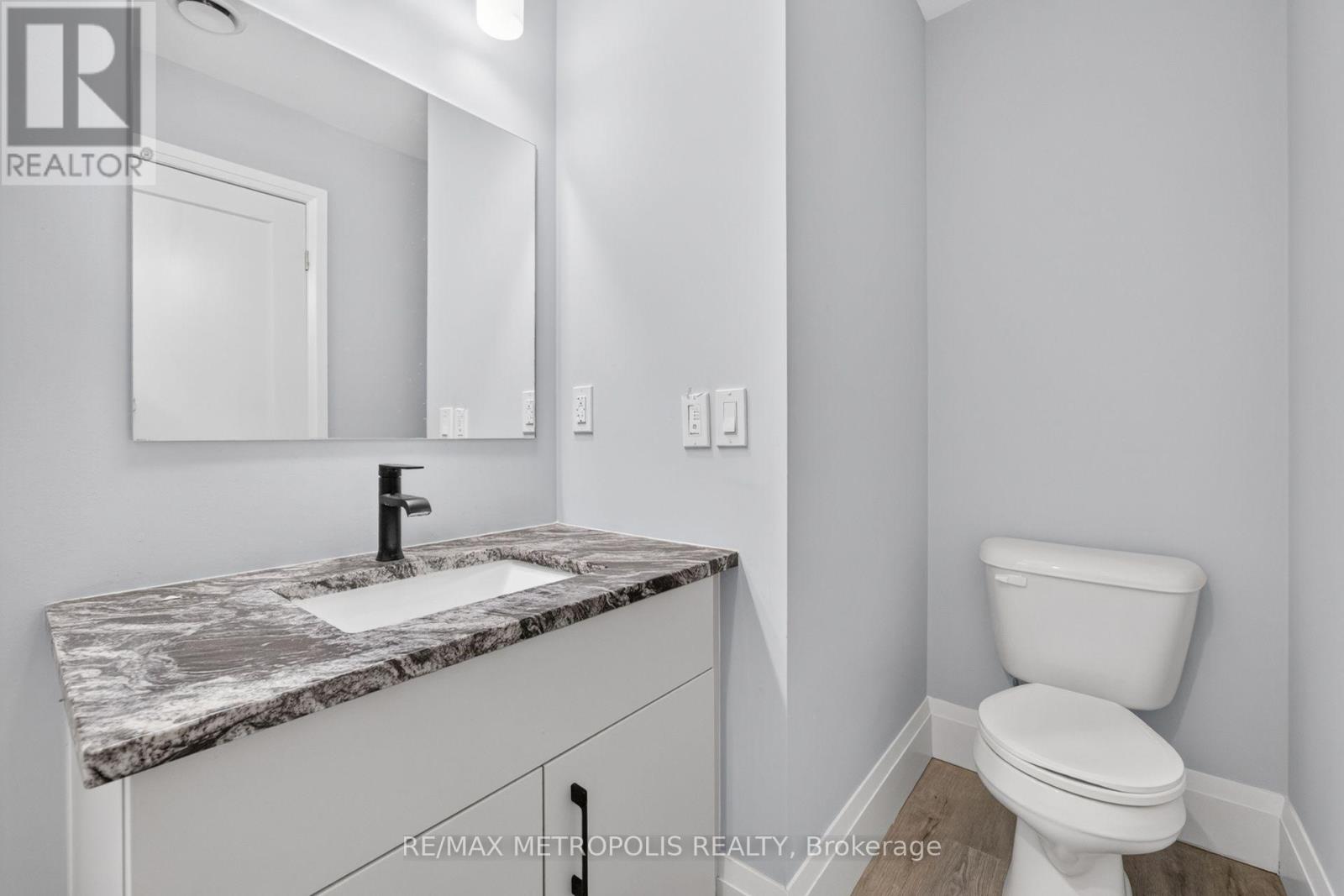 108 Garment Street — photo 35