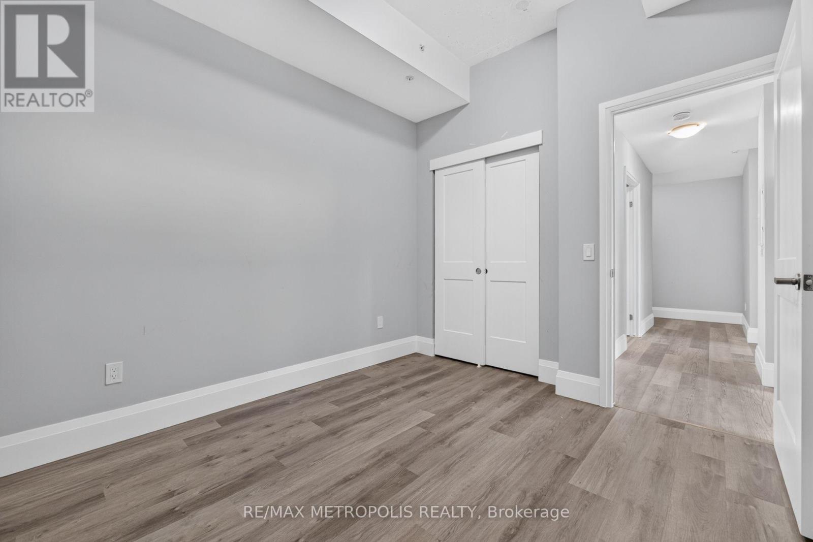 108 Garment Street — photo 32