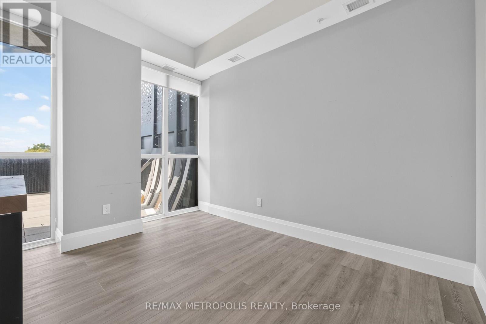 108 Garment Street — photo 16