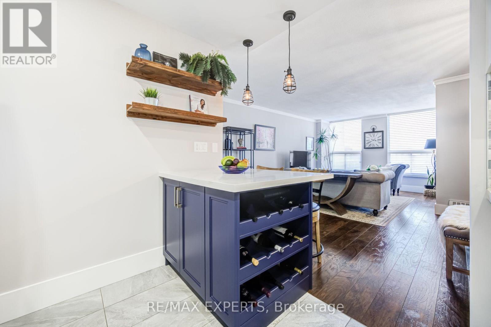 1104 - 130 NEPTUNE DRIVE, Toronto (Englemount-Lawrence) — photo 10