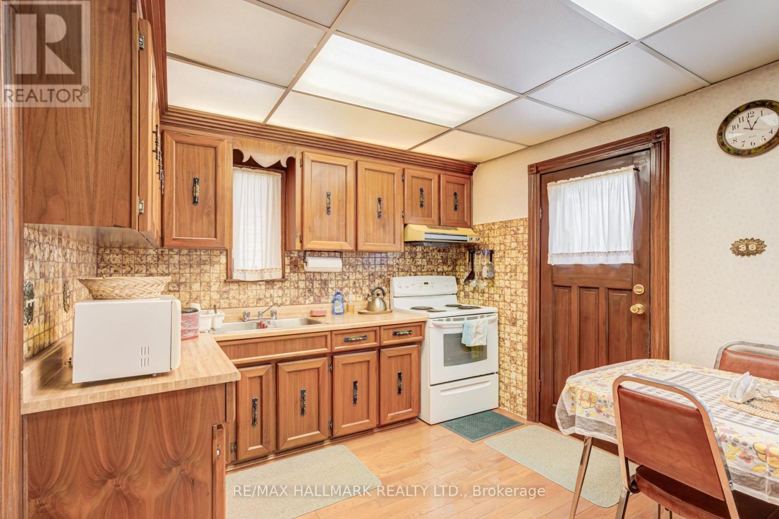 631 LAUDER AVENUE, Toronto (Oakwood Village) — photo 8