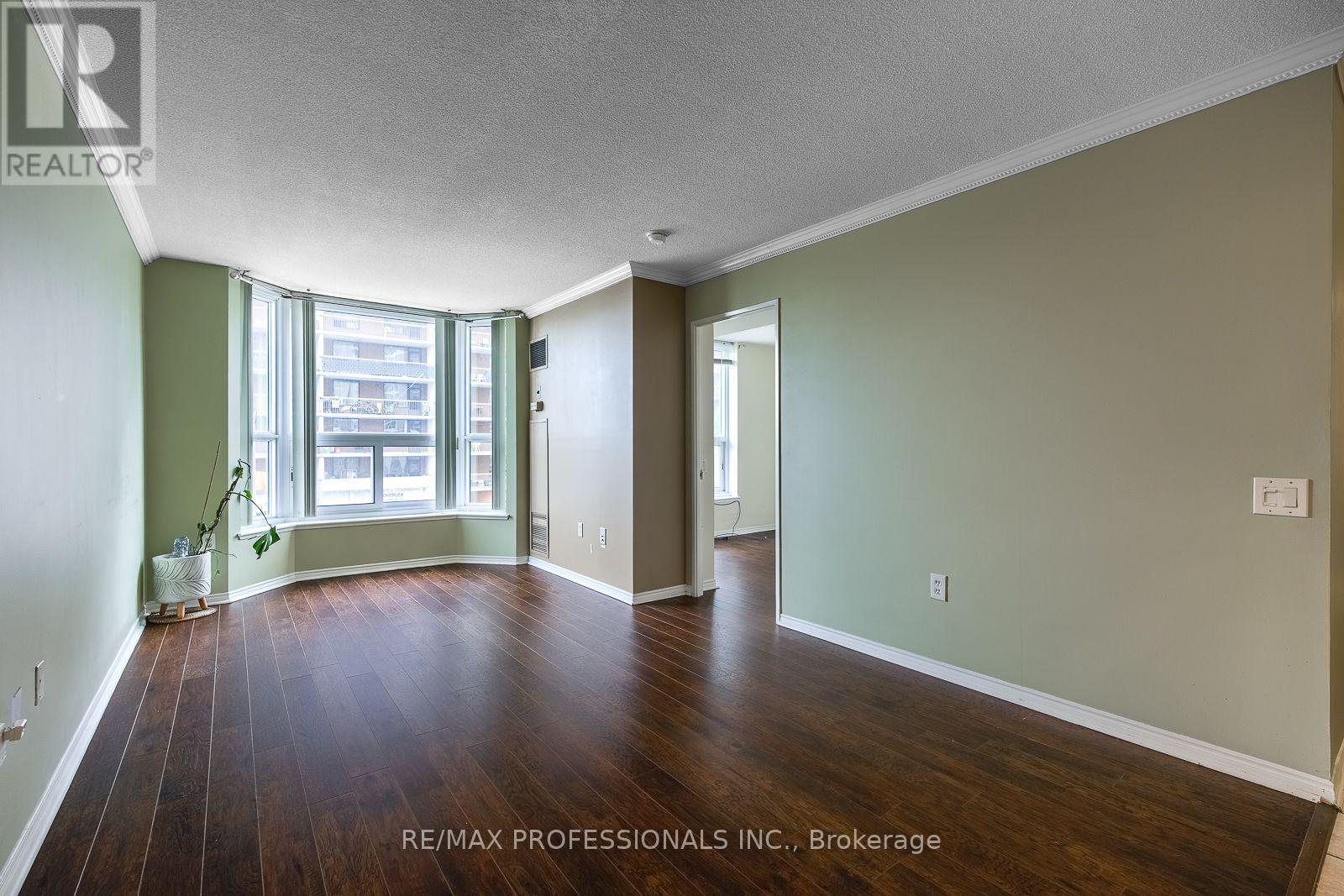 207 - 11 THORNCLIFFE PK DRIVE, Toronto (Thorncliffe Park) — photo 4