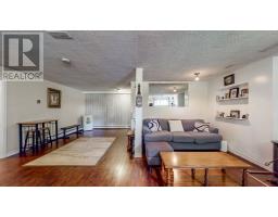 11 Irving Drive thumbnail 18