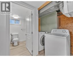 1202 Harrison, Windsor, ON N9C3J5 Photo 38