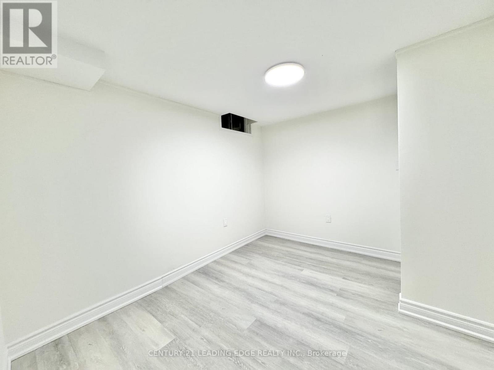 BSMT - 19 MANTELL CRESCENT, Ajax (Central West) — photo 9