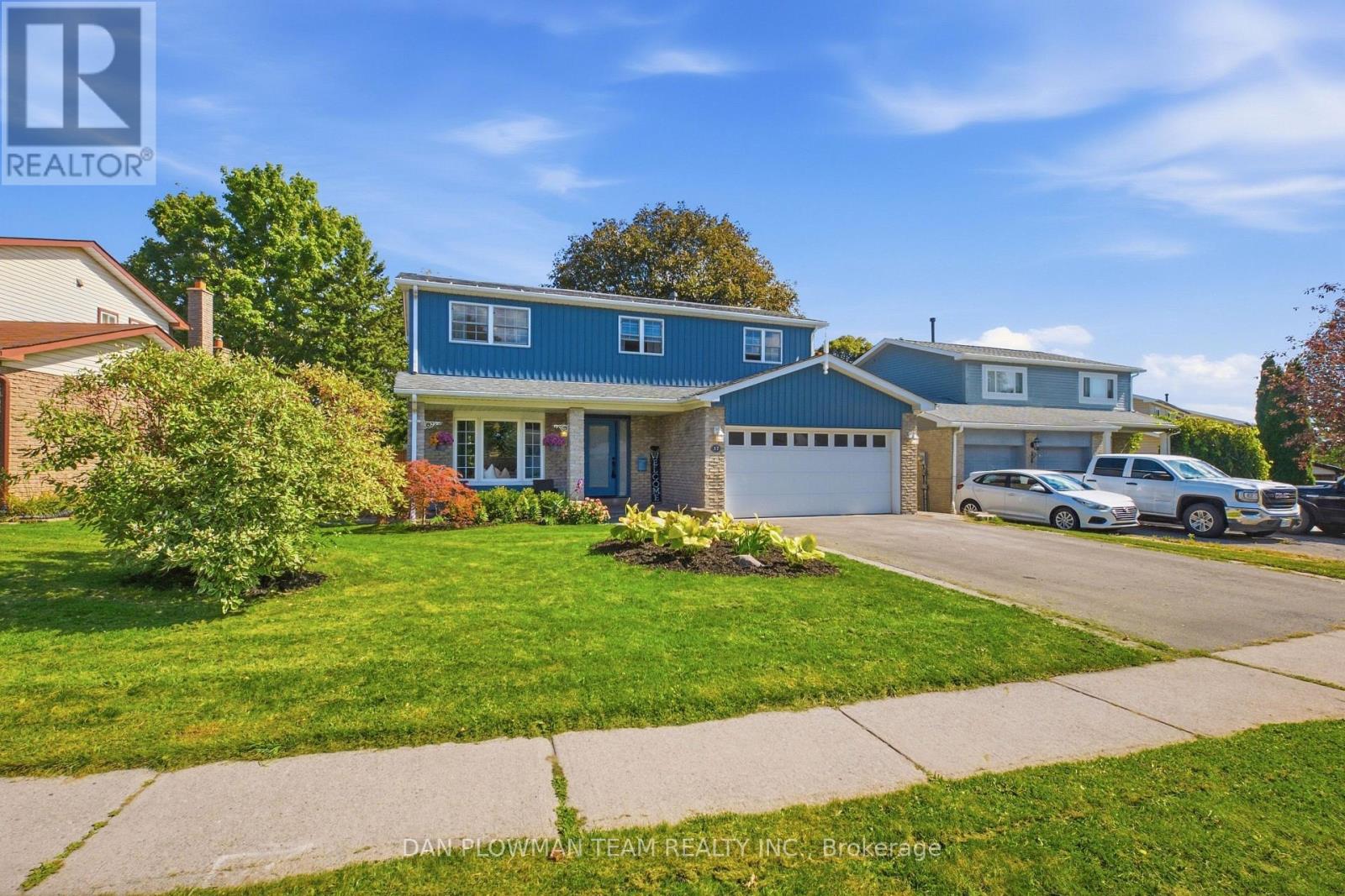 17 RHONDA BOULEVARD, Clarington (Bowmanville) — photo 2