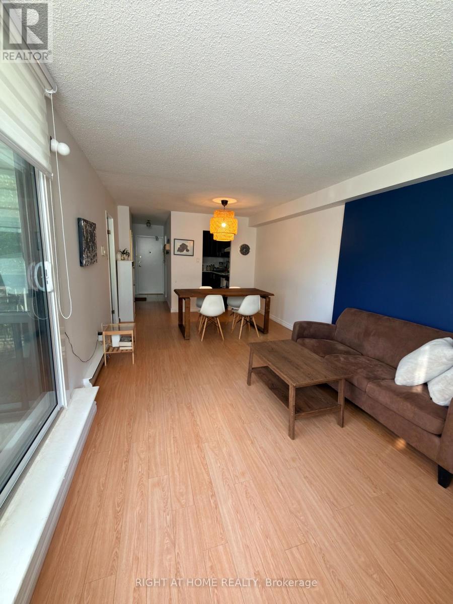 #208 - 2500 BRIDLETOWNE CIRCLE, Toronto (L'Amoreaux) — photo 2