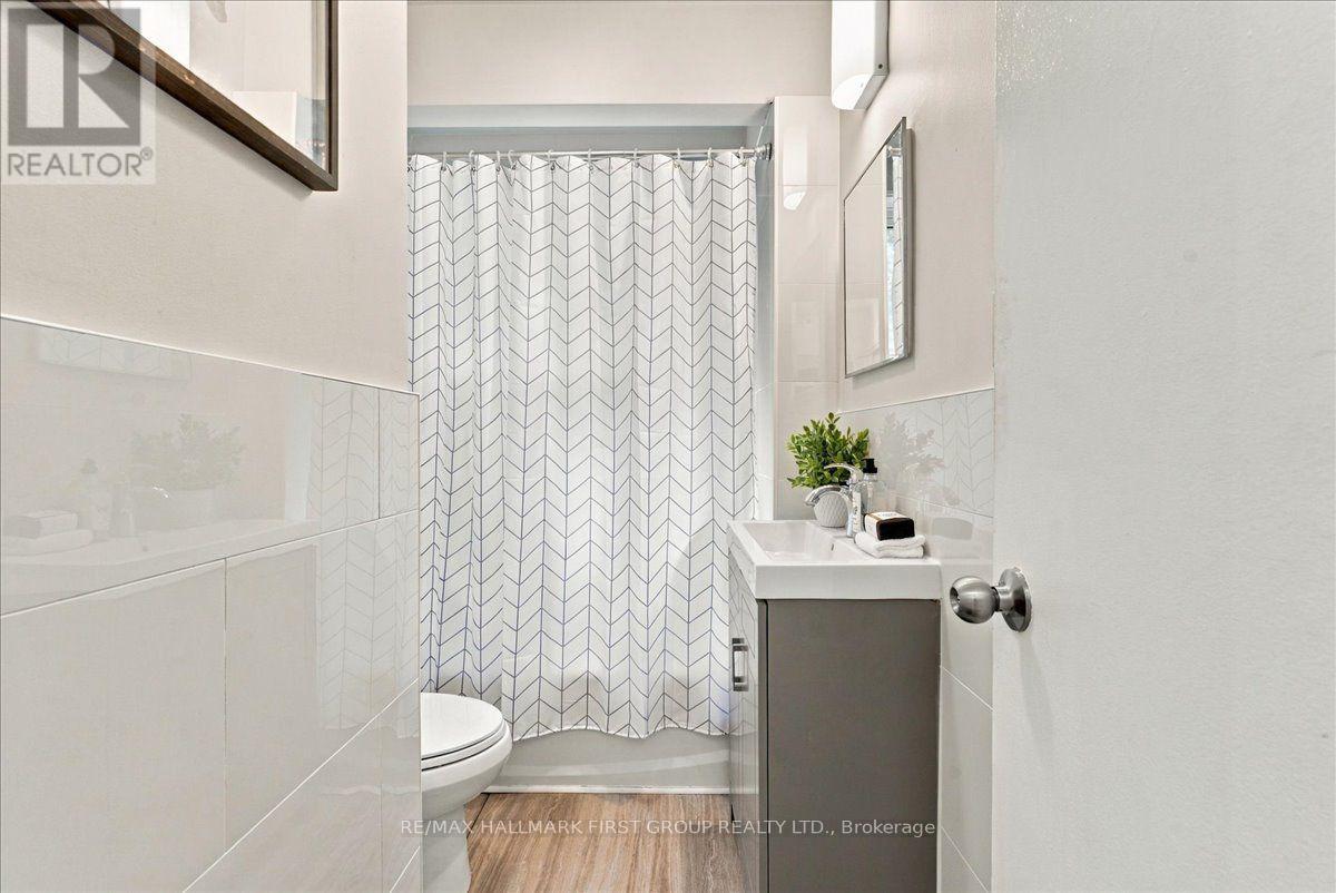 214 WINONA AVENUE - Image 24