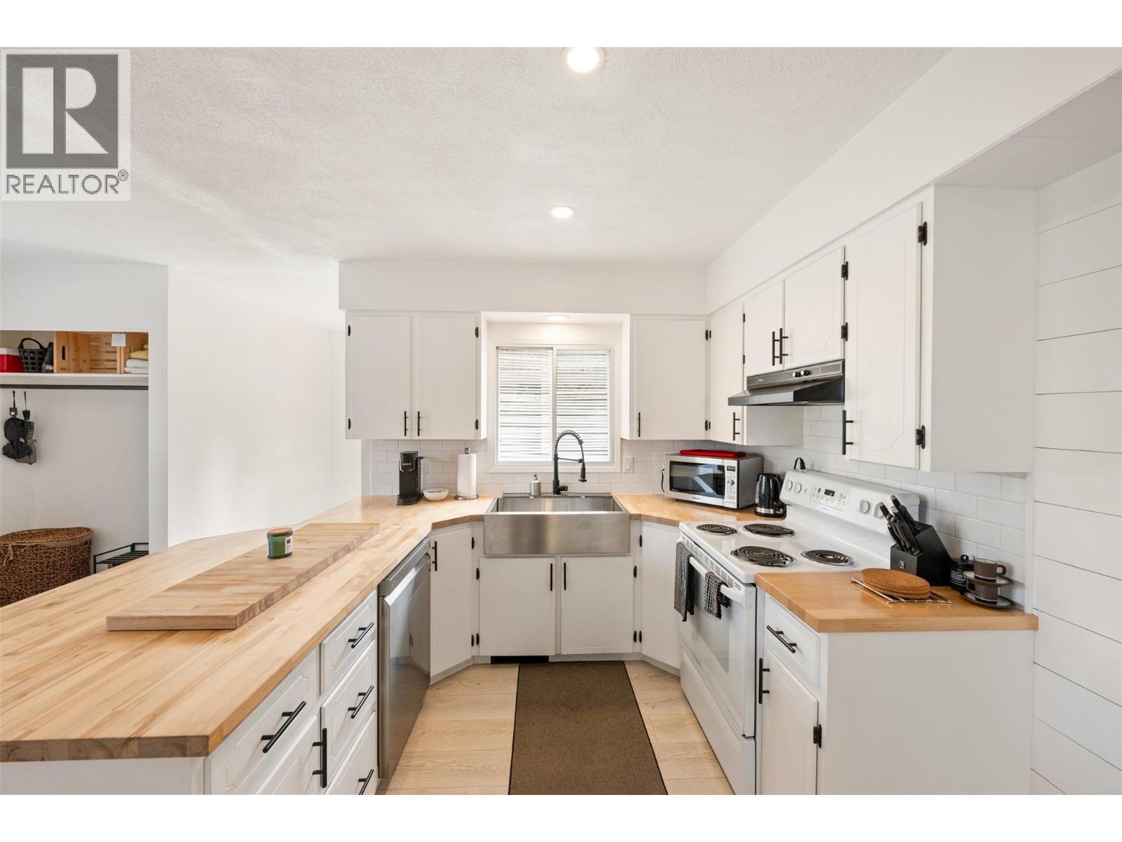637 Alexander Avenue, Penticton