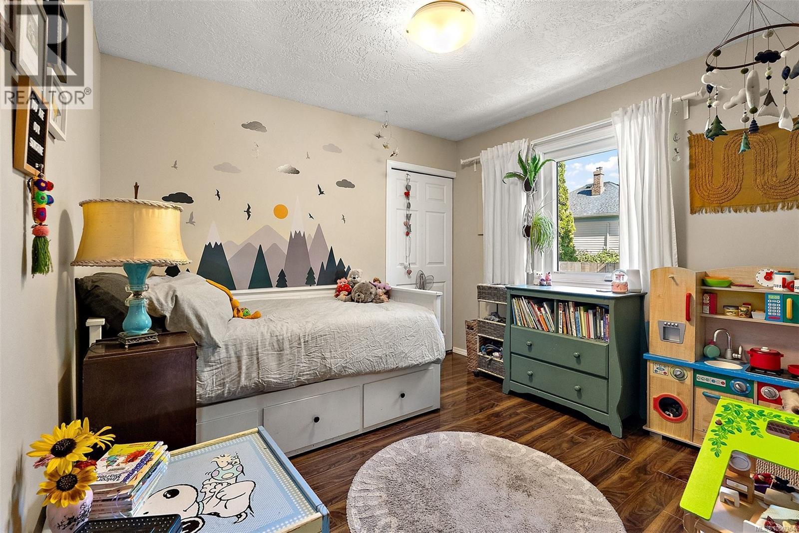 1109 Caledonia Ave - 16