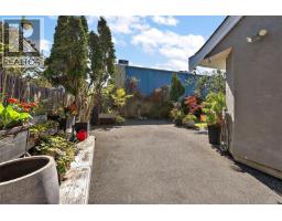 1109 Caledonia Ave, Victoria, BC V8T1E9 Photo 19