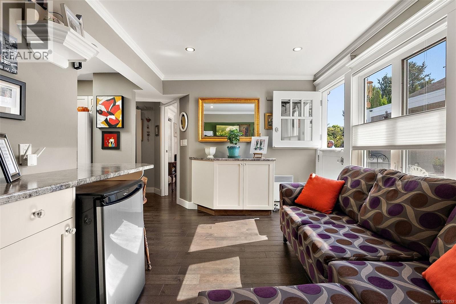  1111 Caledonia Avenue, Victoria