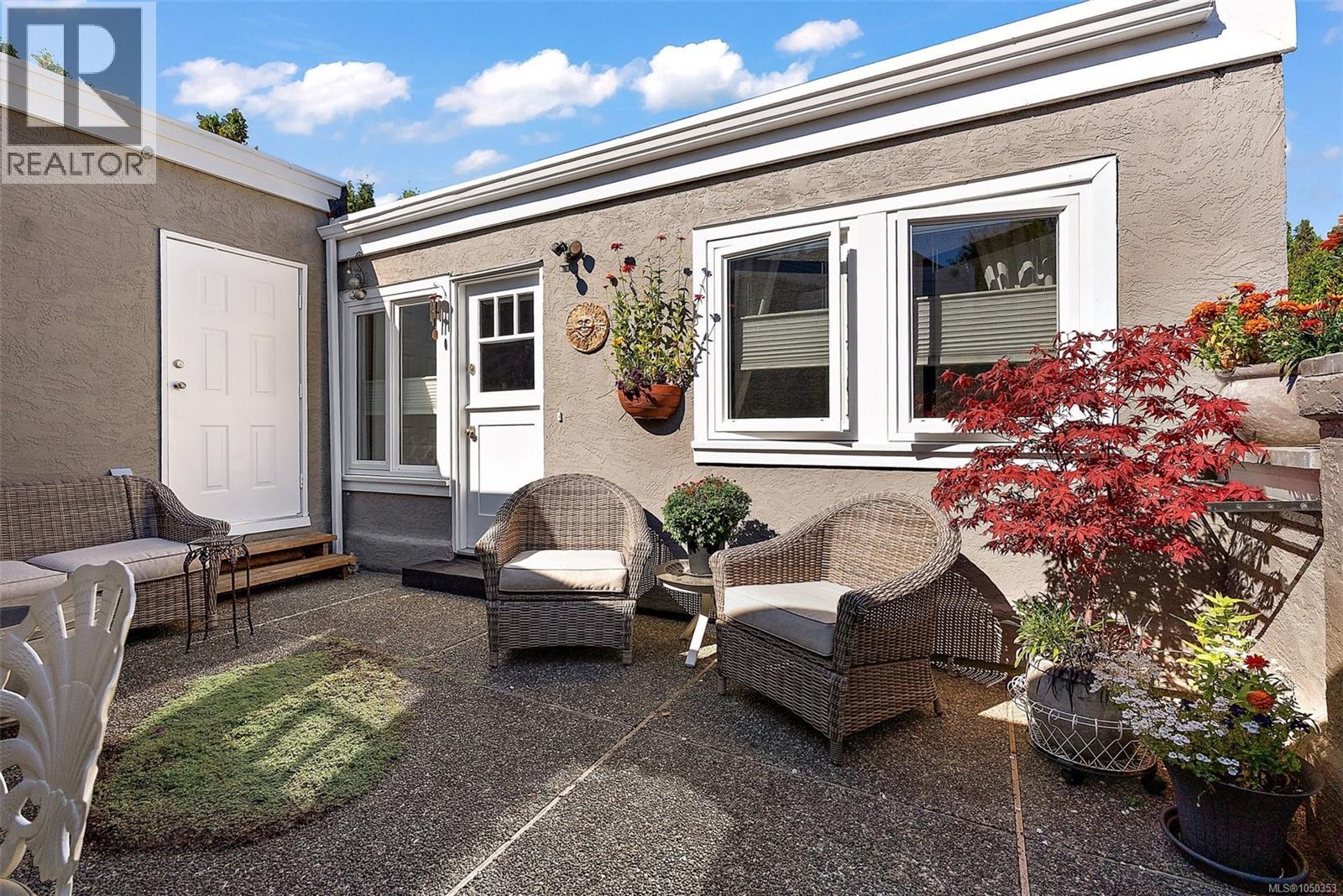  1111 Caledonia Avenue, Victoria
