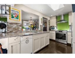 1111 Caledonia Ave, Victoria, BC V8T1E9 Photo 11