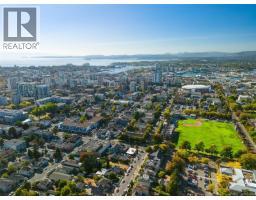 1111 Caledonia Ave, Victoria, BC V8T1E9 Photo 32