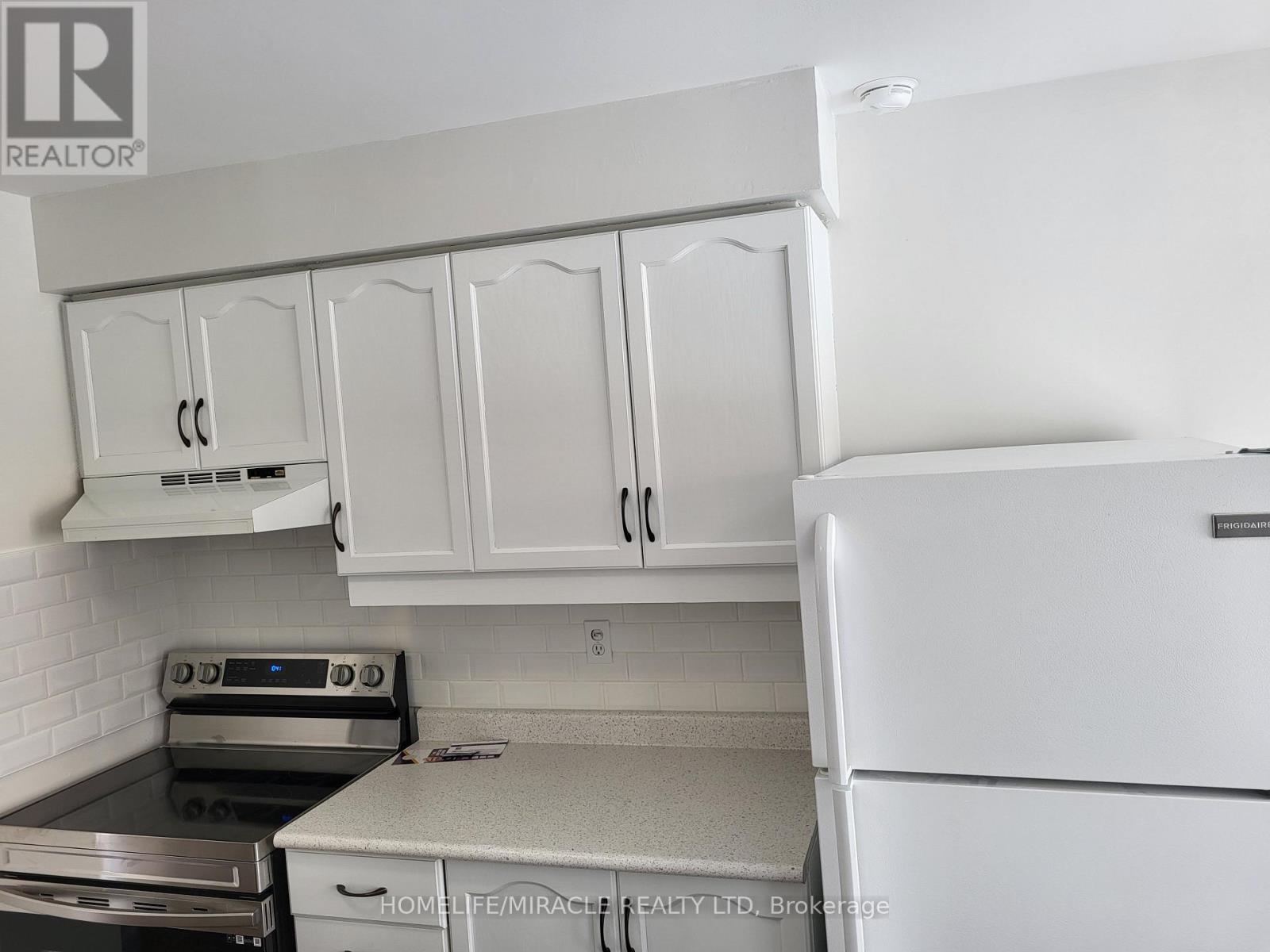 26 BRUSHWOOD CRESCENT, Barrie (Innis-Shore) — photo 5