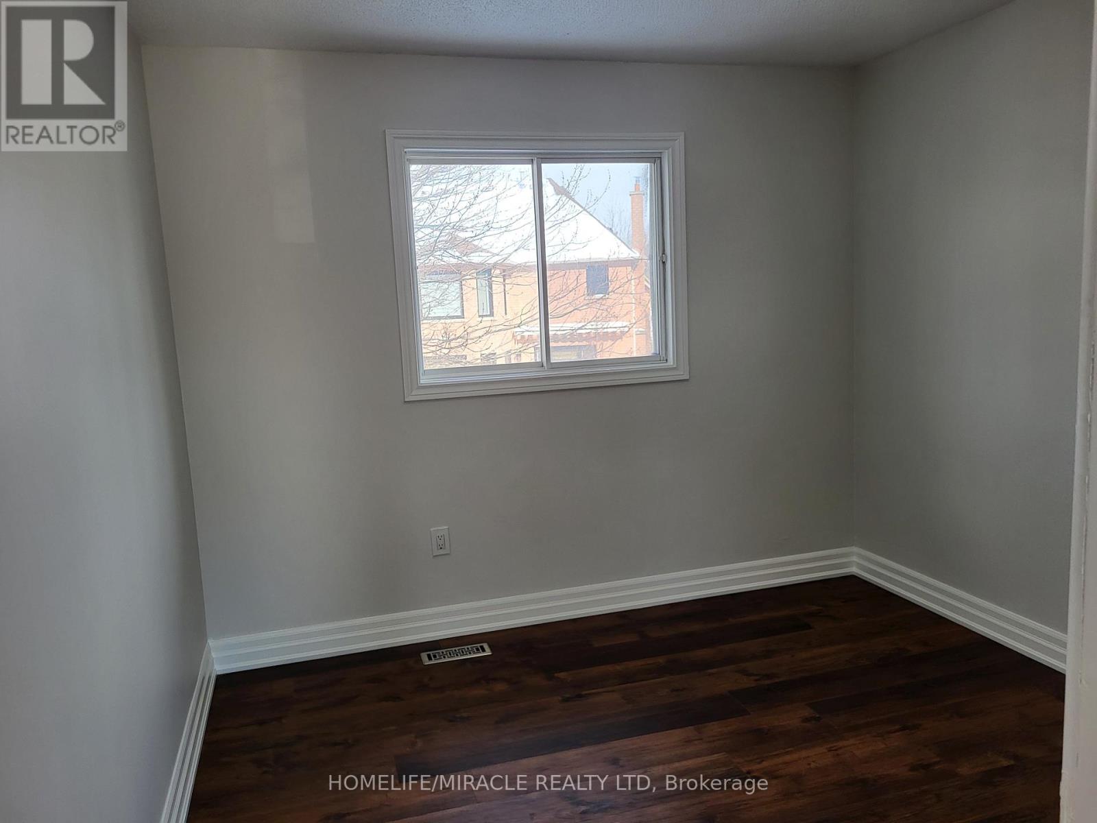 26 BRUSHWOOD CRESCENT, Barrie (Innis-Shore) — photo 8