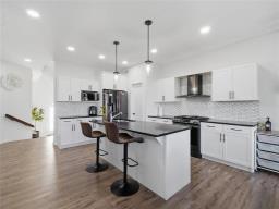 15 Bakersfield Court, Winnipeg, MB R3Y0X4 Photo 14