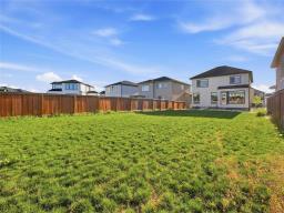 15 Bakersfield Court, Winnipeg, MB R3Y0X4 Photo 36