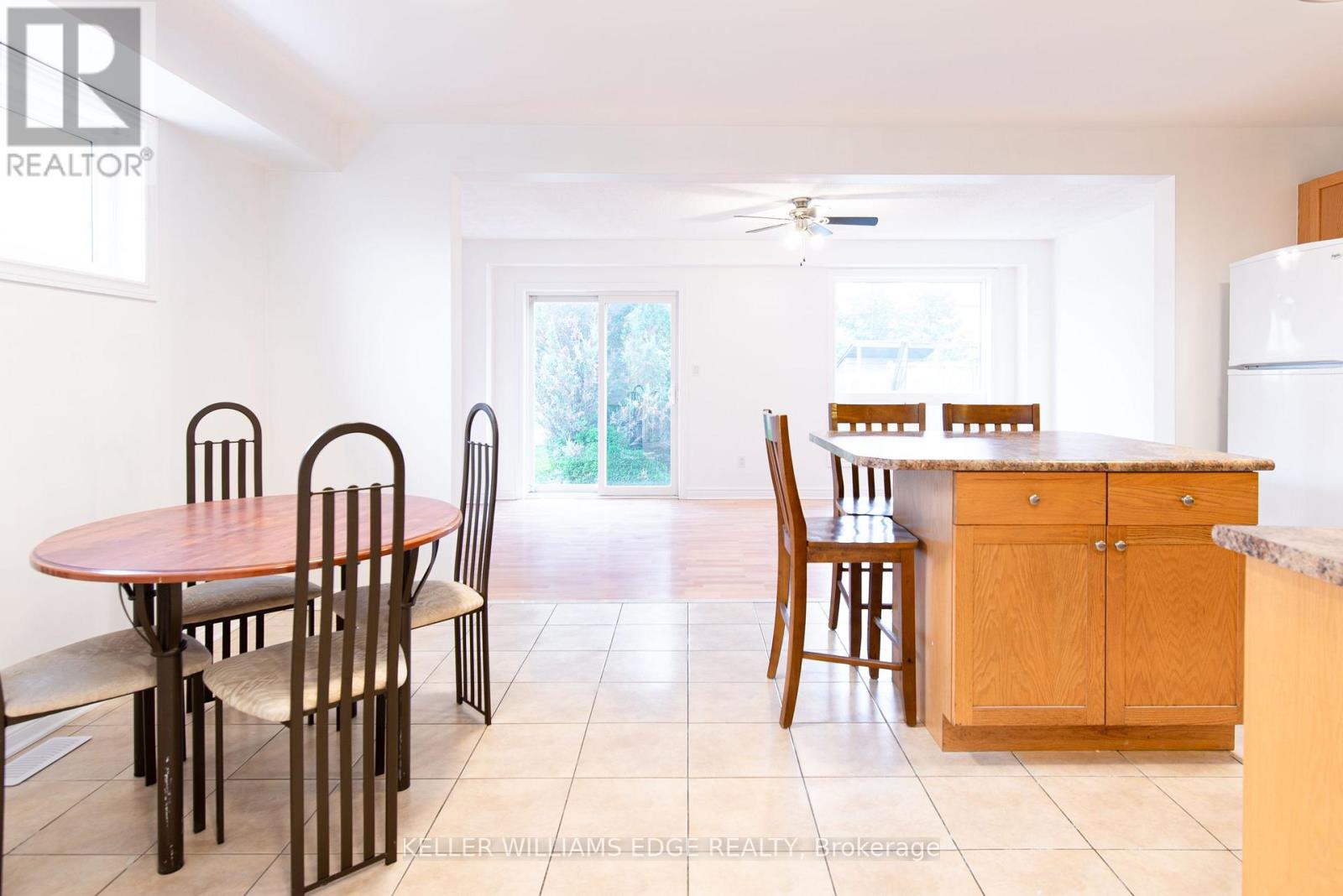 ROOM C - 119 SUMMERS DRIVE, Thorold (Confederation Heights) — photo 8