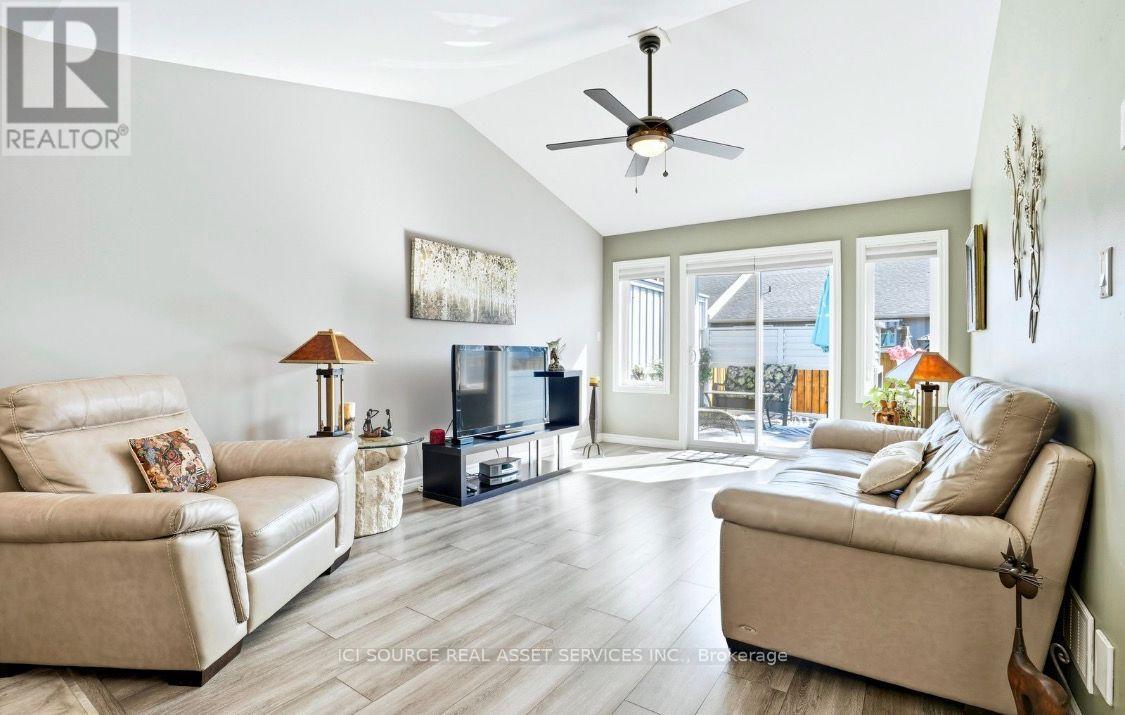 5 MAVIS WAY - 13