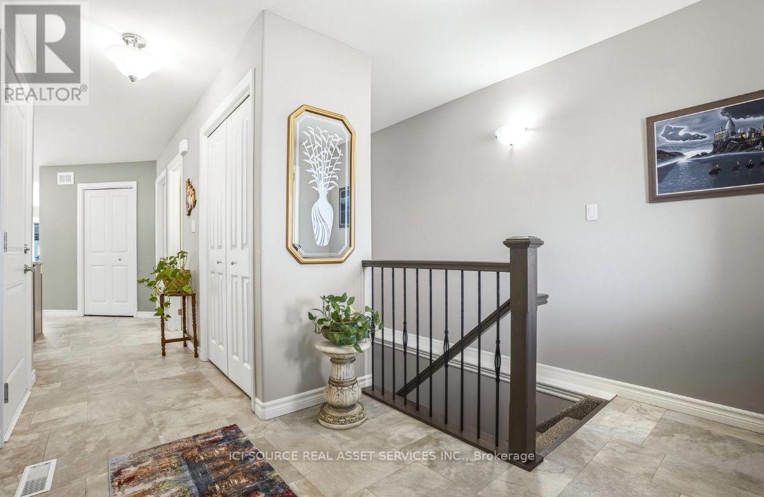5 MAVIS WAY - 3