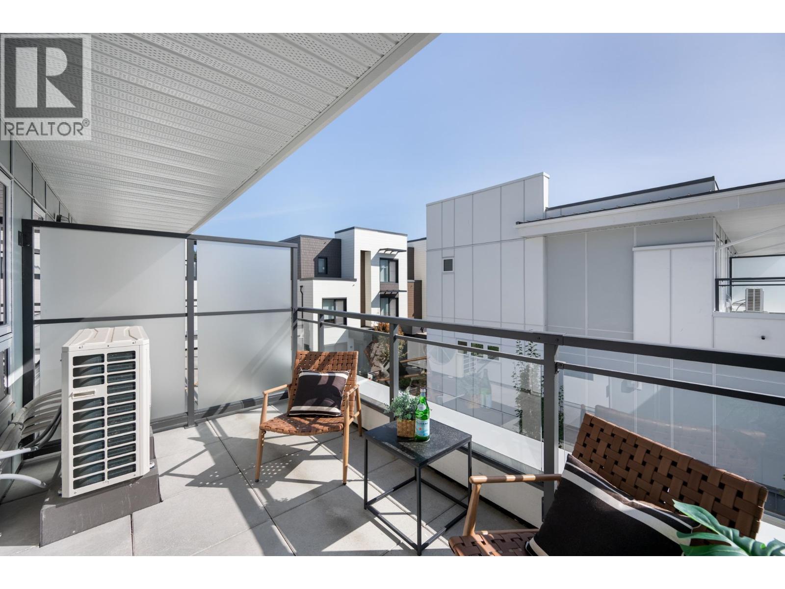 102 639 ASPEN STREET, Coquitlam - Image 1