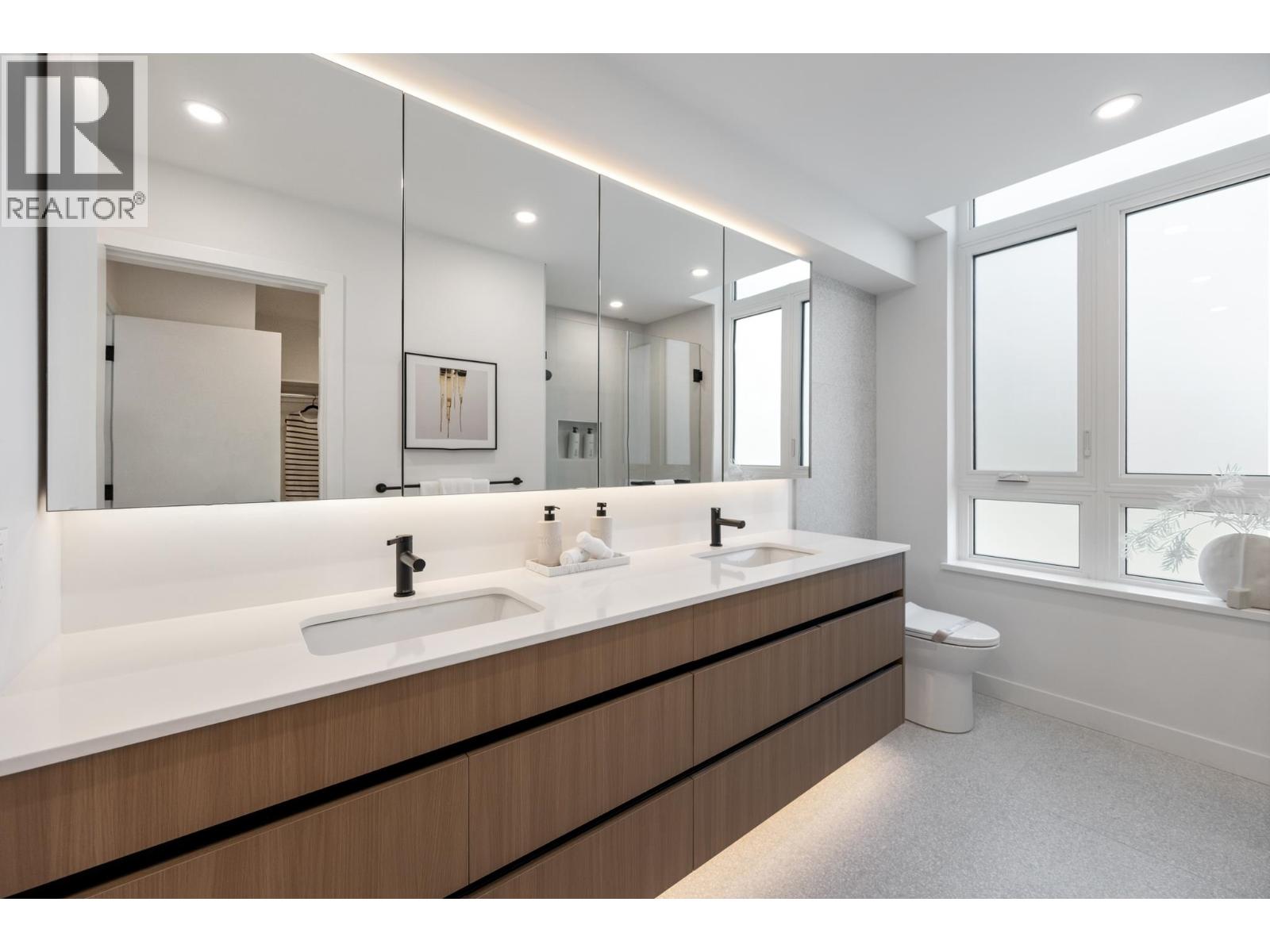 102 639 ASPEN STREET, Coquitlam - Image 1