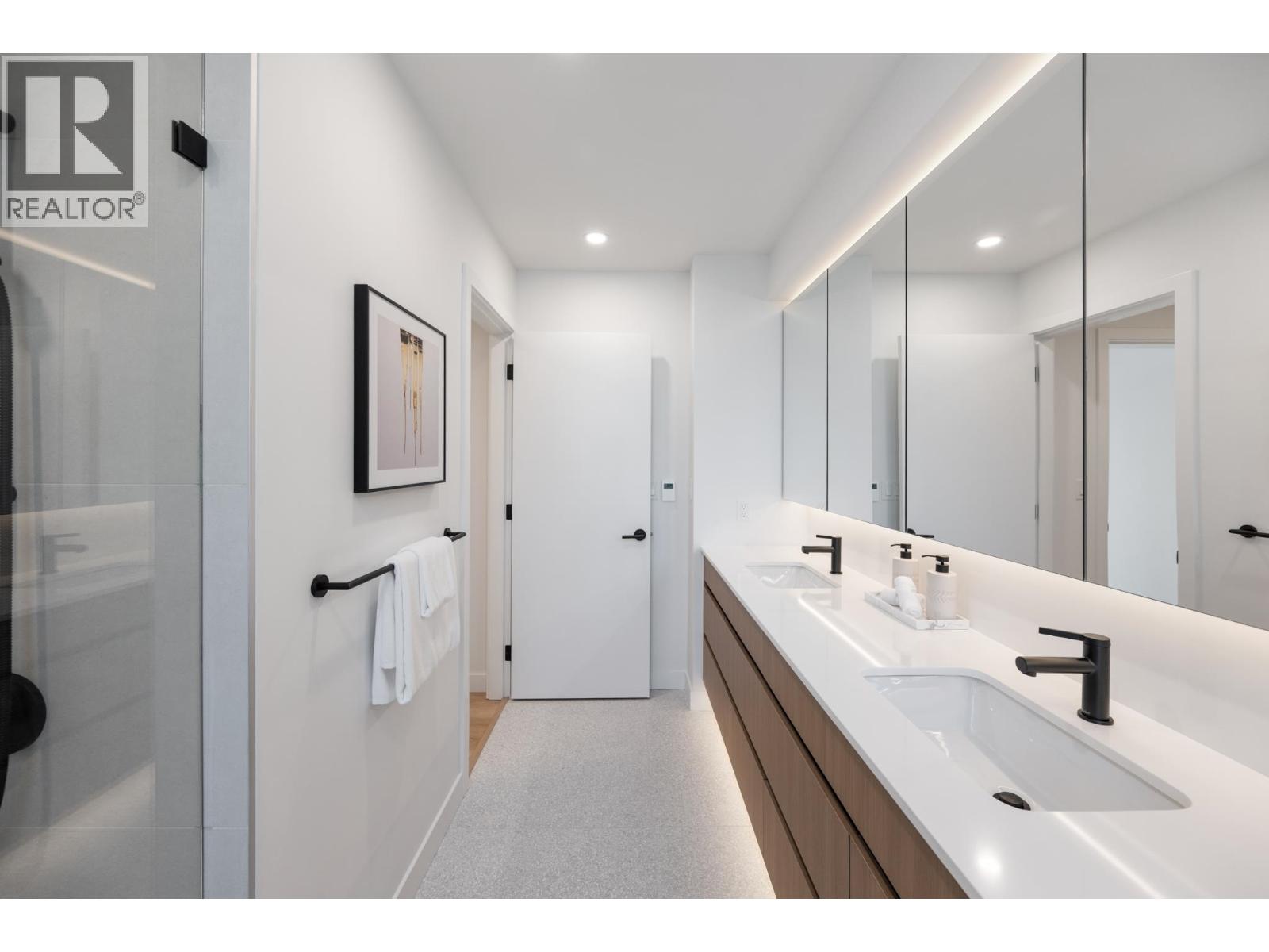 206 639 ASPEN STREET, Coquitlam - Image 1