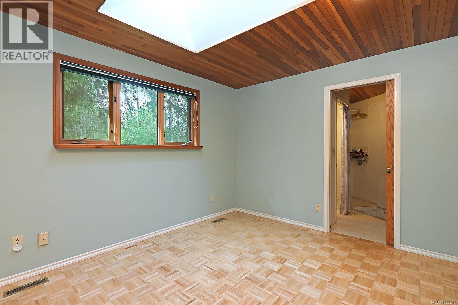 1550 Dalziel Rd - 26