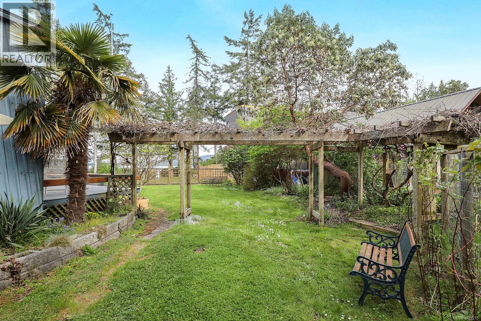 1550 Dalziel Rd - 34