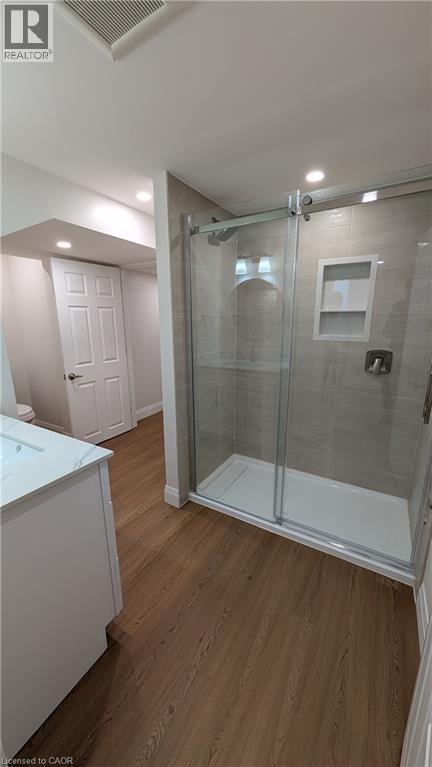 93 WYNDFIELD Crescent Unit# Basement, Whitby — photo 3