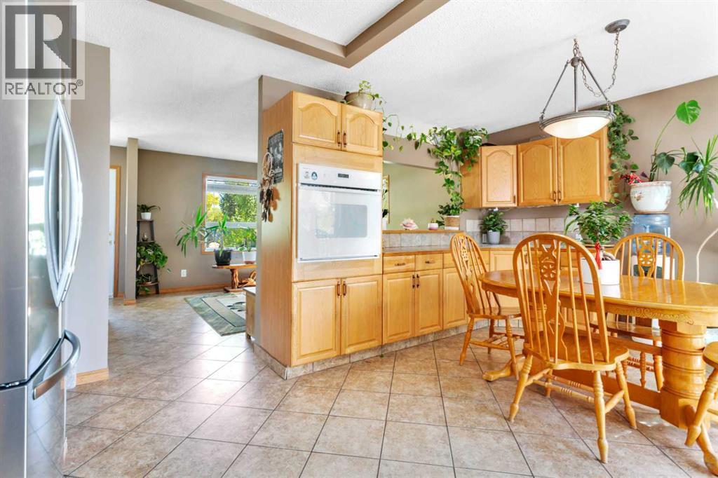 Listing photo – 54 Lakeview Crescent, Sylvan Lake