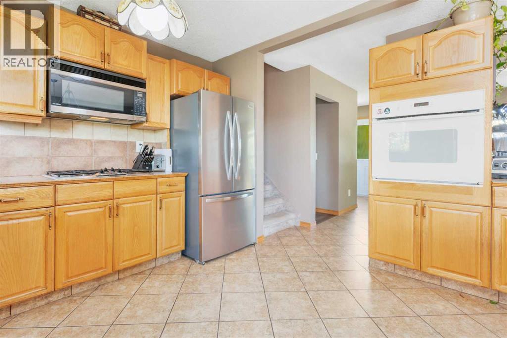 Listing photo – 54 Lakeview Crescent, Sylvan Lake