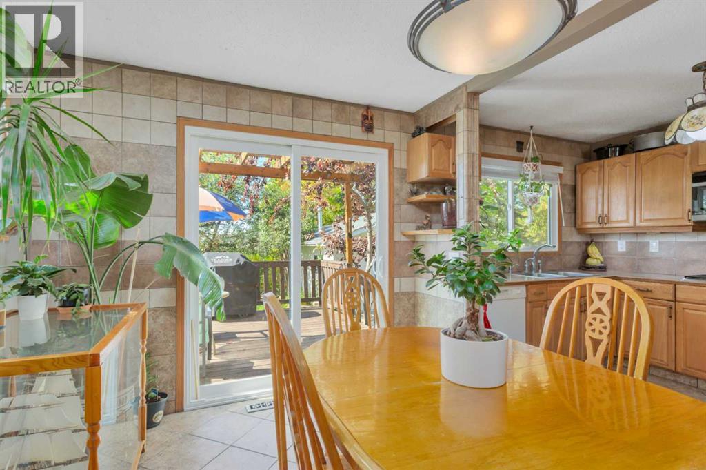 Listing photo – 54 Lakeview Crescent, Sylvan Lake